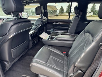 2022 Jeep Grand Wagoneer Series II