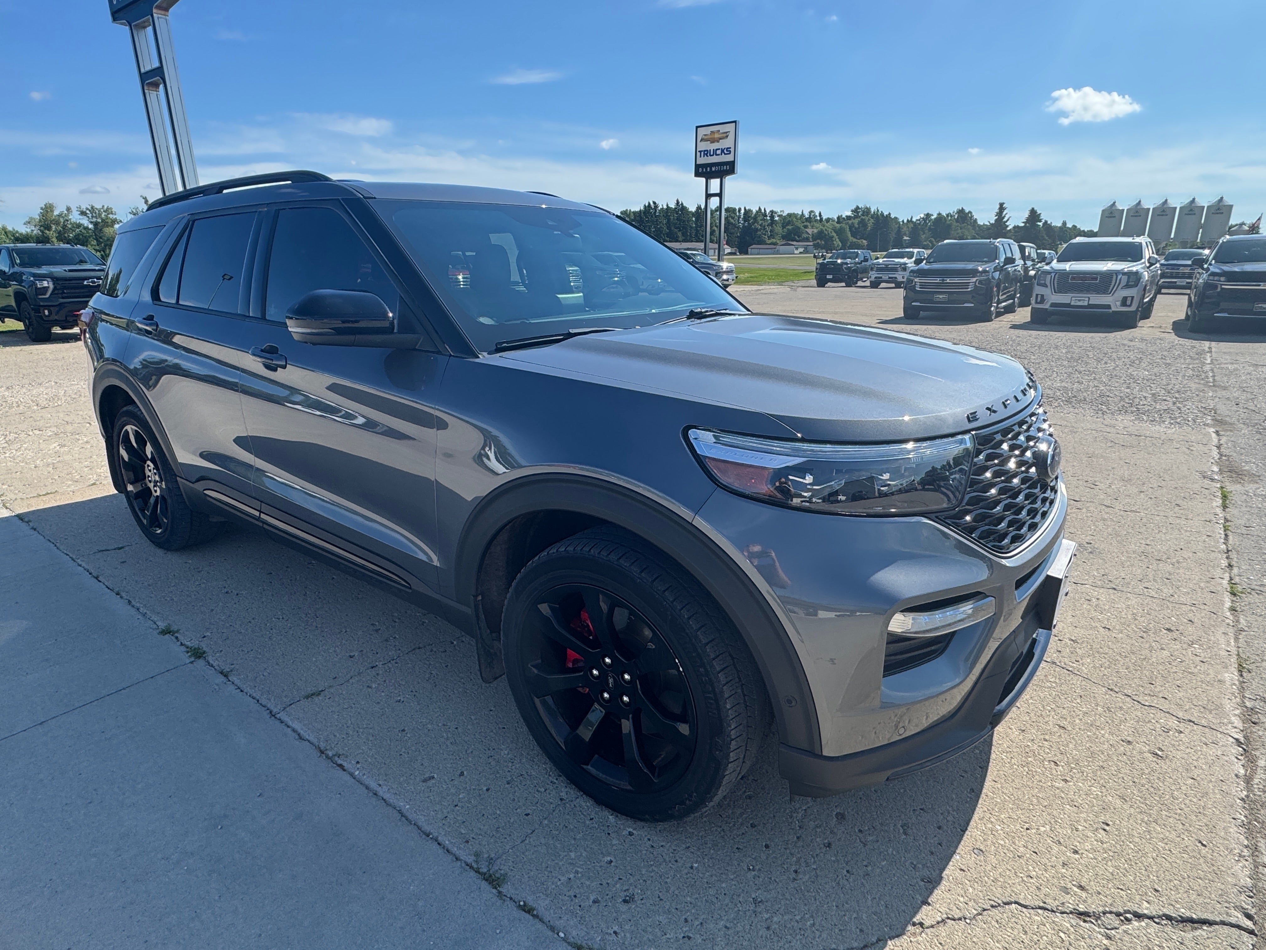 2021 Ford Explorer ST 4WD's photo