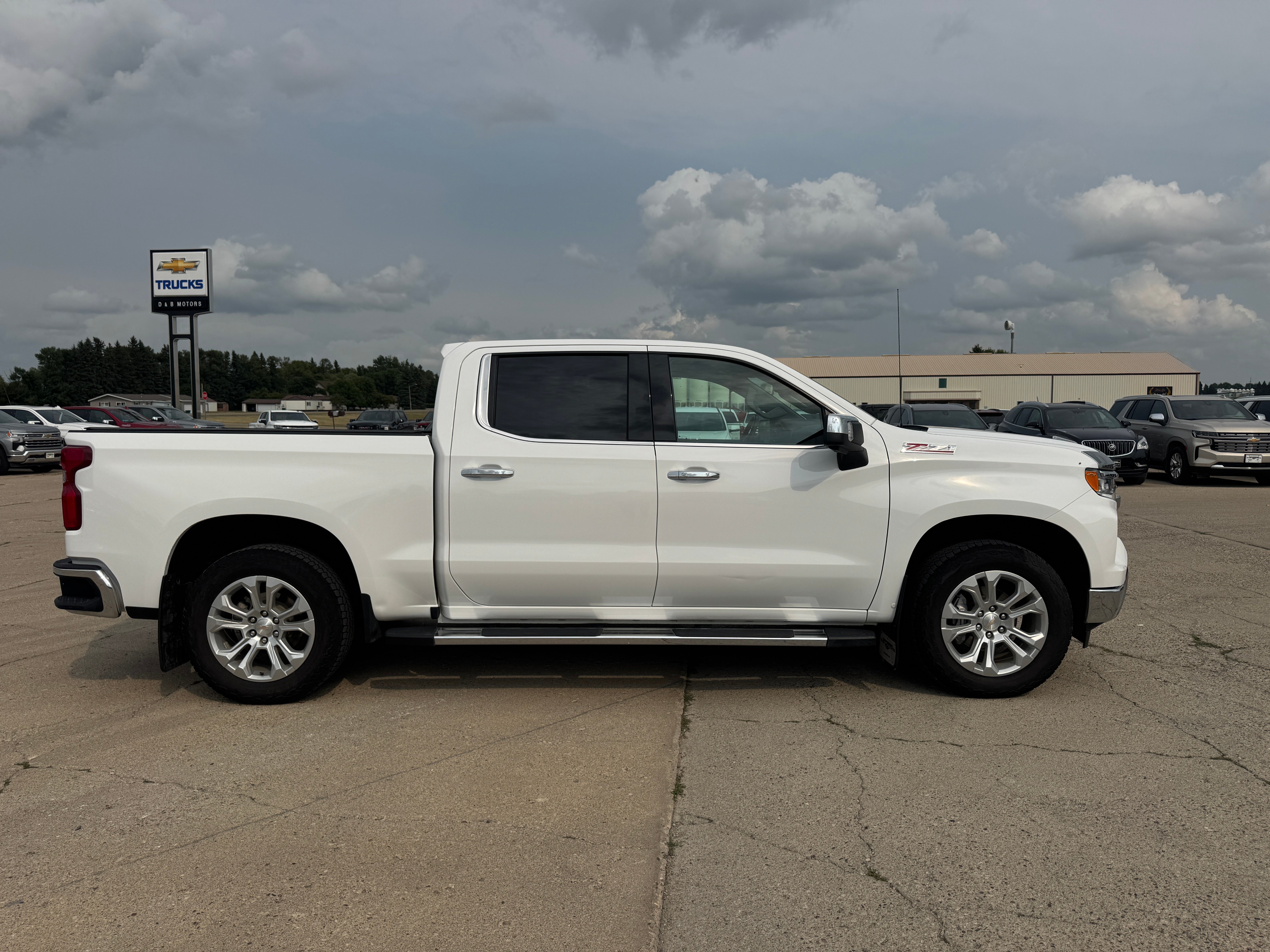 2023 Chevrolet Silverado 1500 LTZ