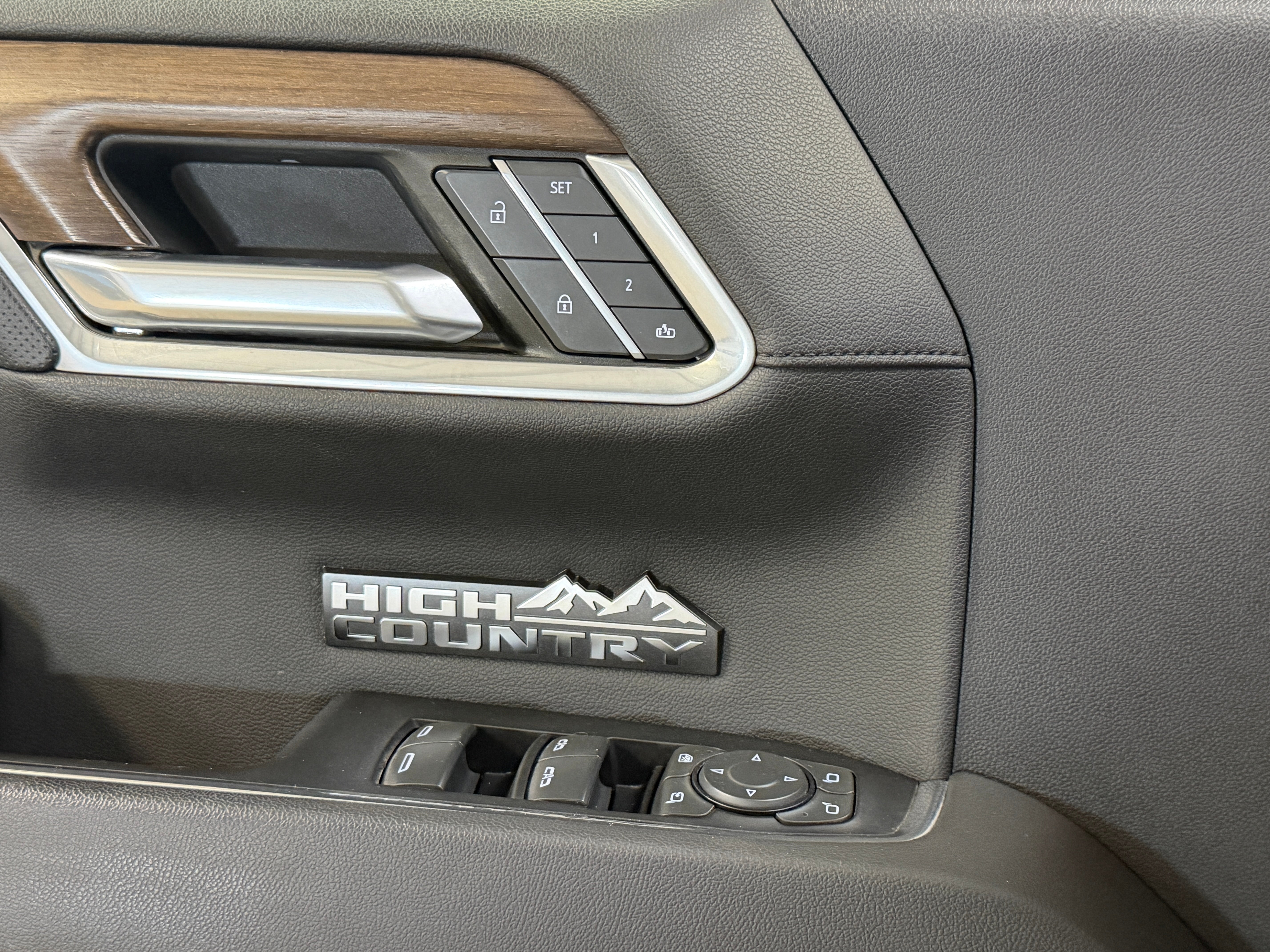 2022 Chevrolet Silverado 1500 High Country