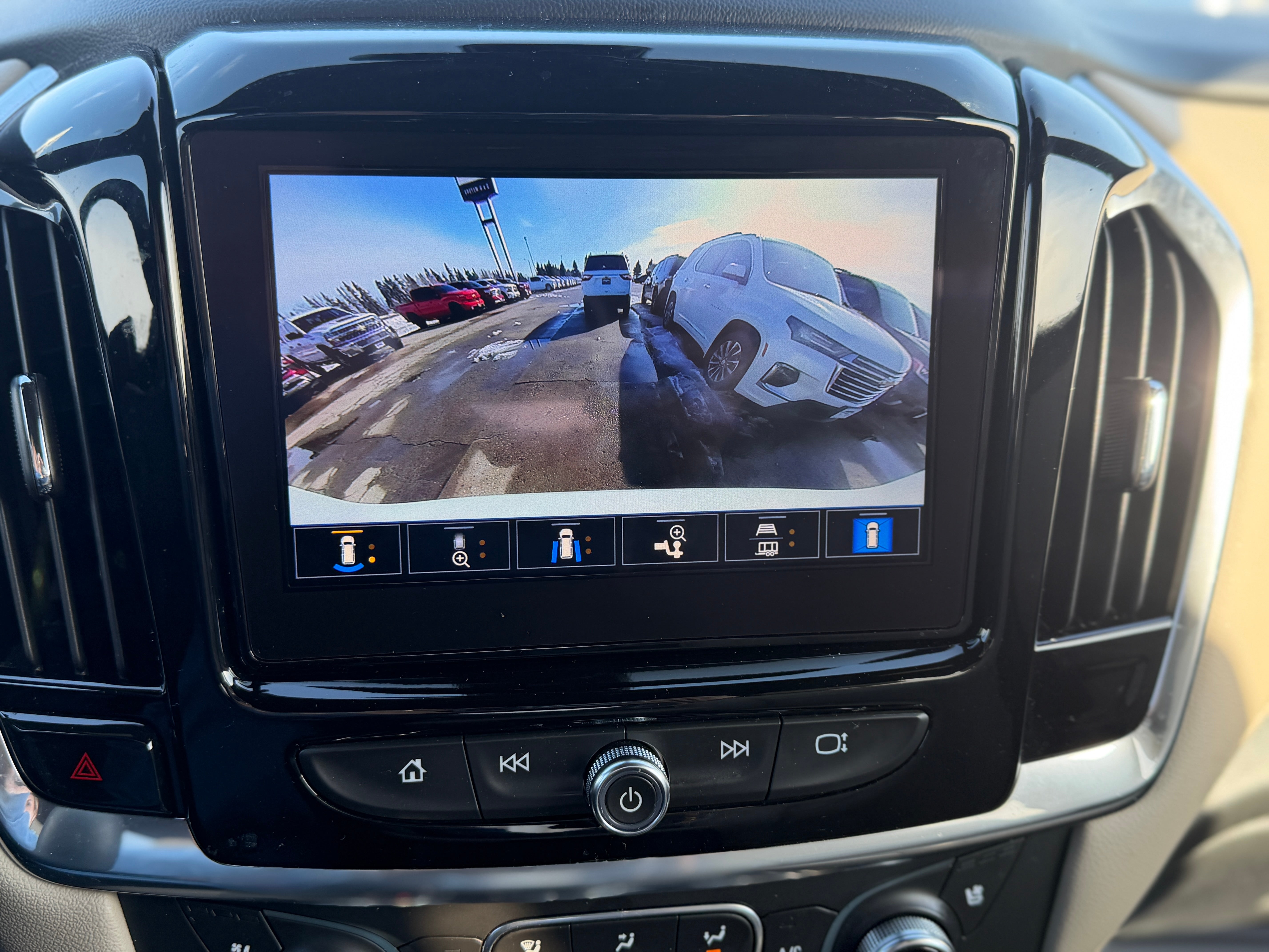 2023 Chevrolet Traverse Premier