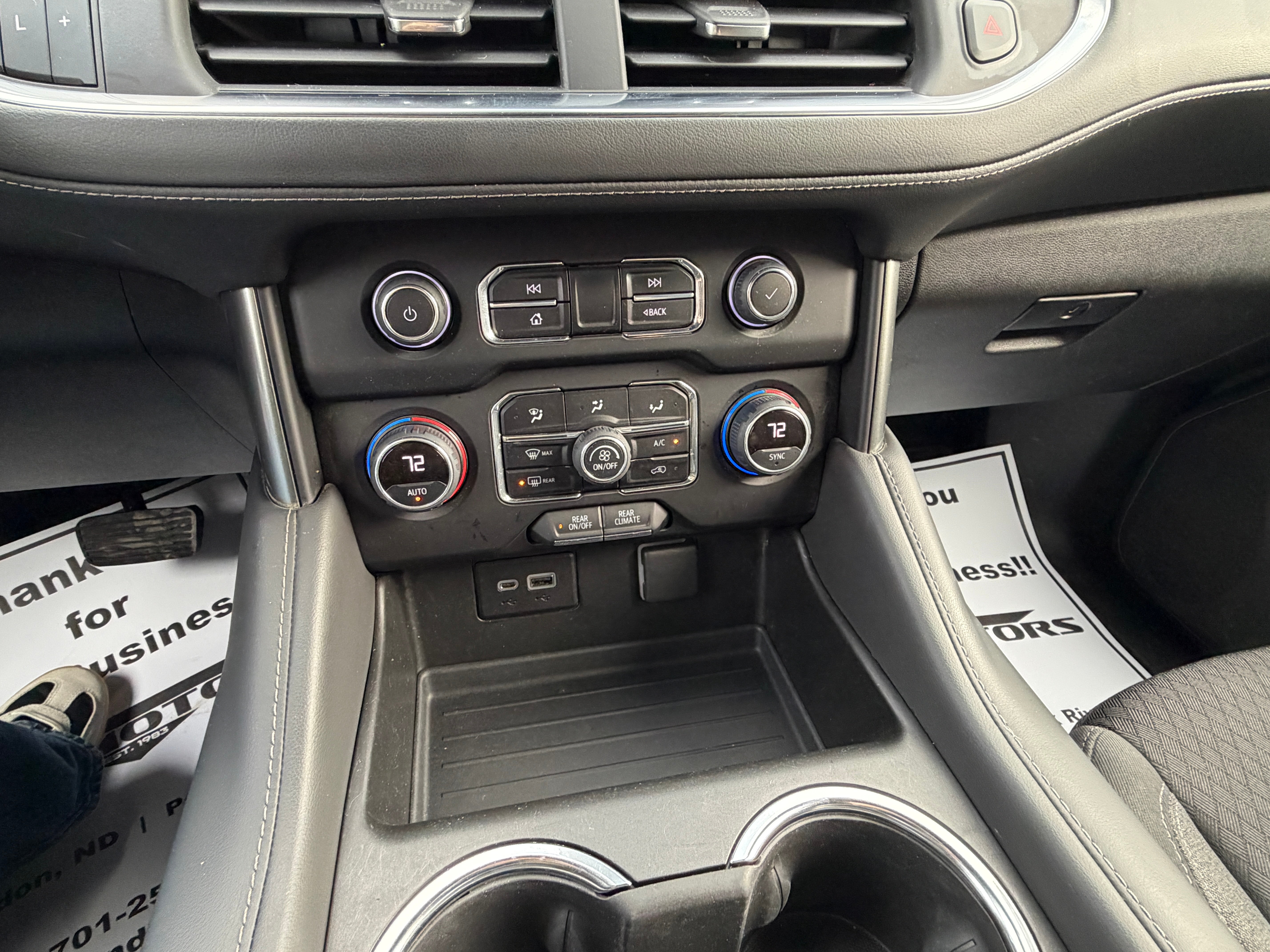 2022 Chevrolet Suburban LS