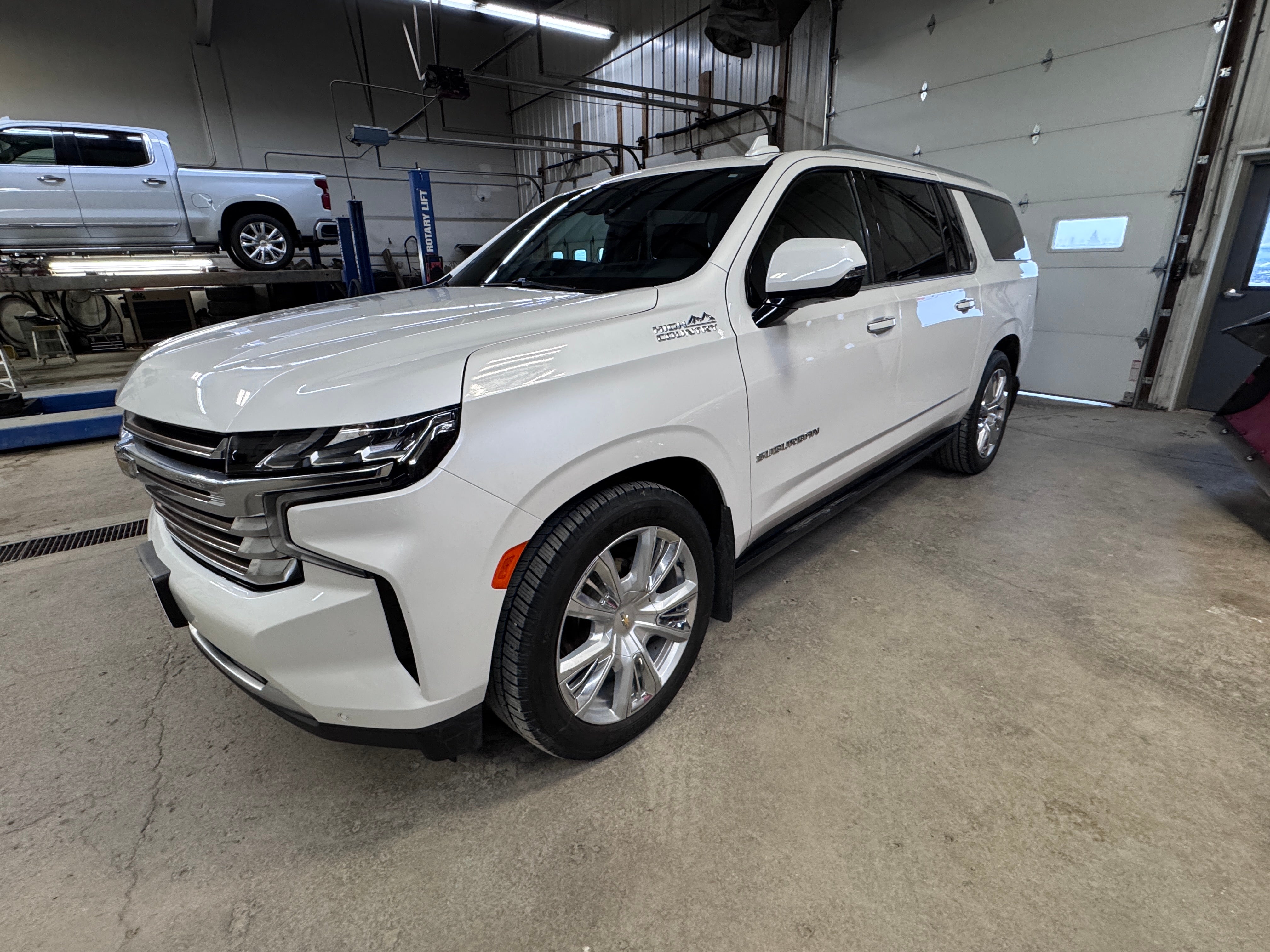2021 Chevrolet Suburban High Country