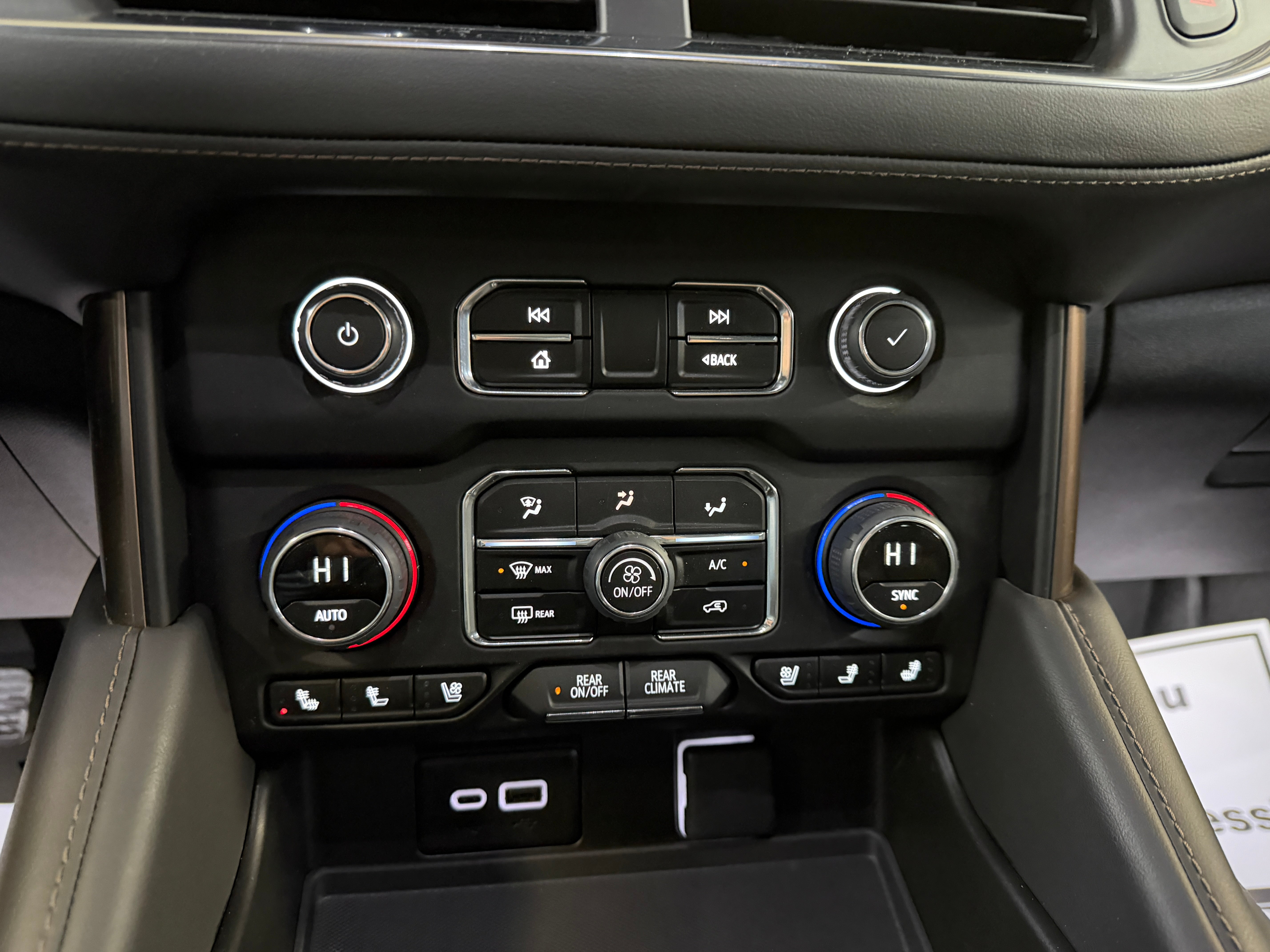 2024 Chevrolet Suburban High Country