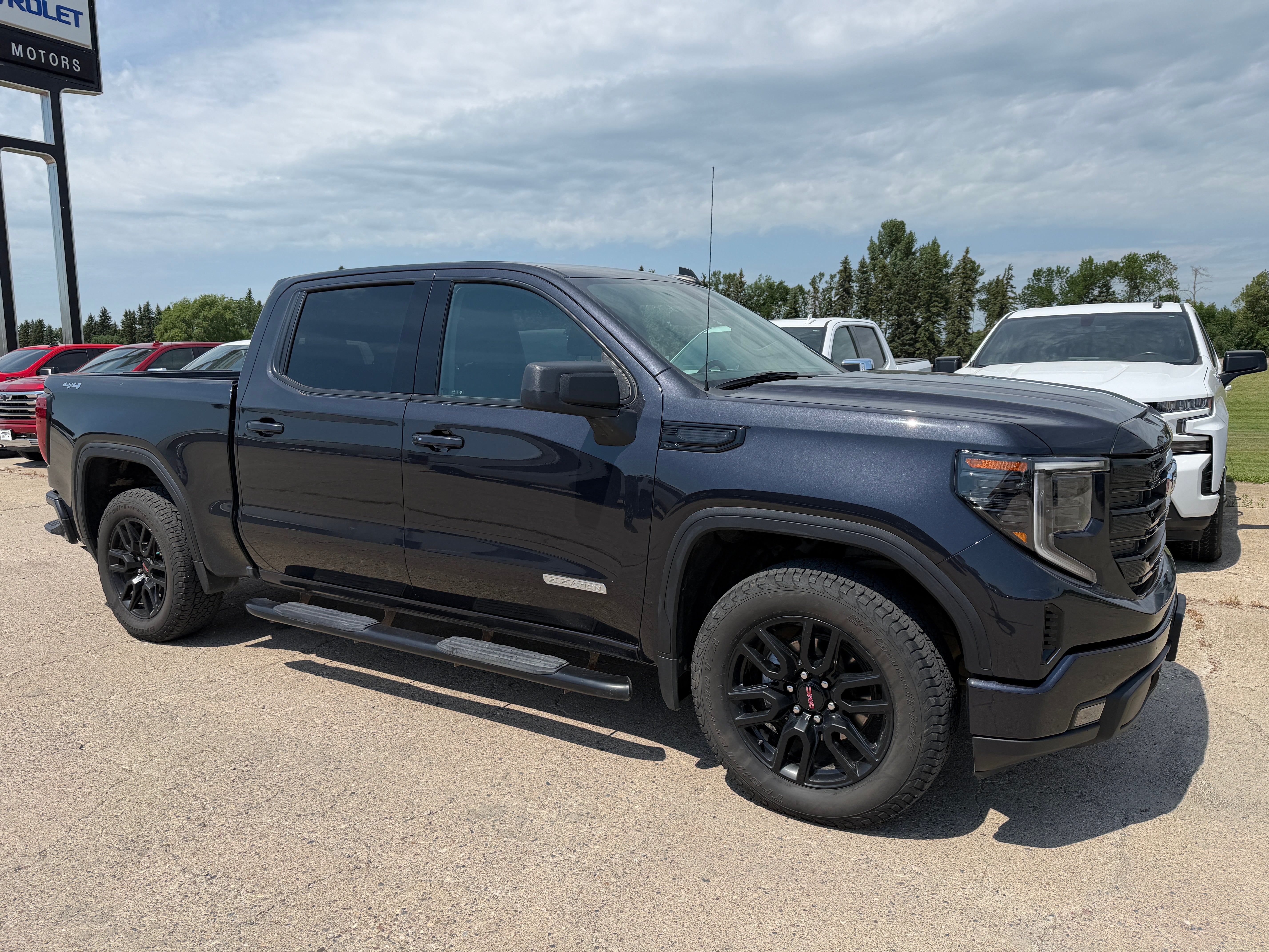 2024 GMC Sierra 1500 Elevation