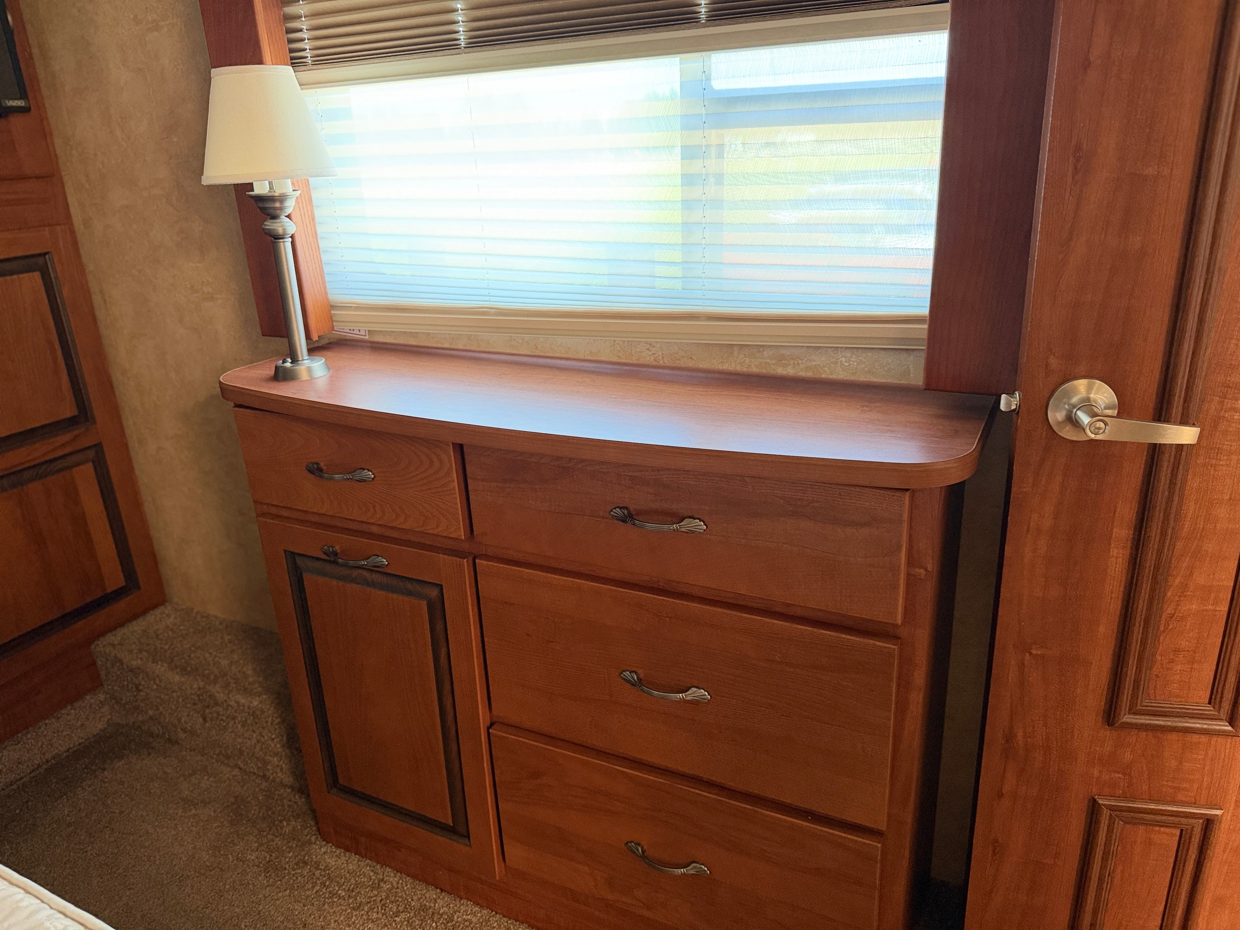 2011 JAYCO 351RLTS Base