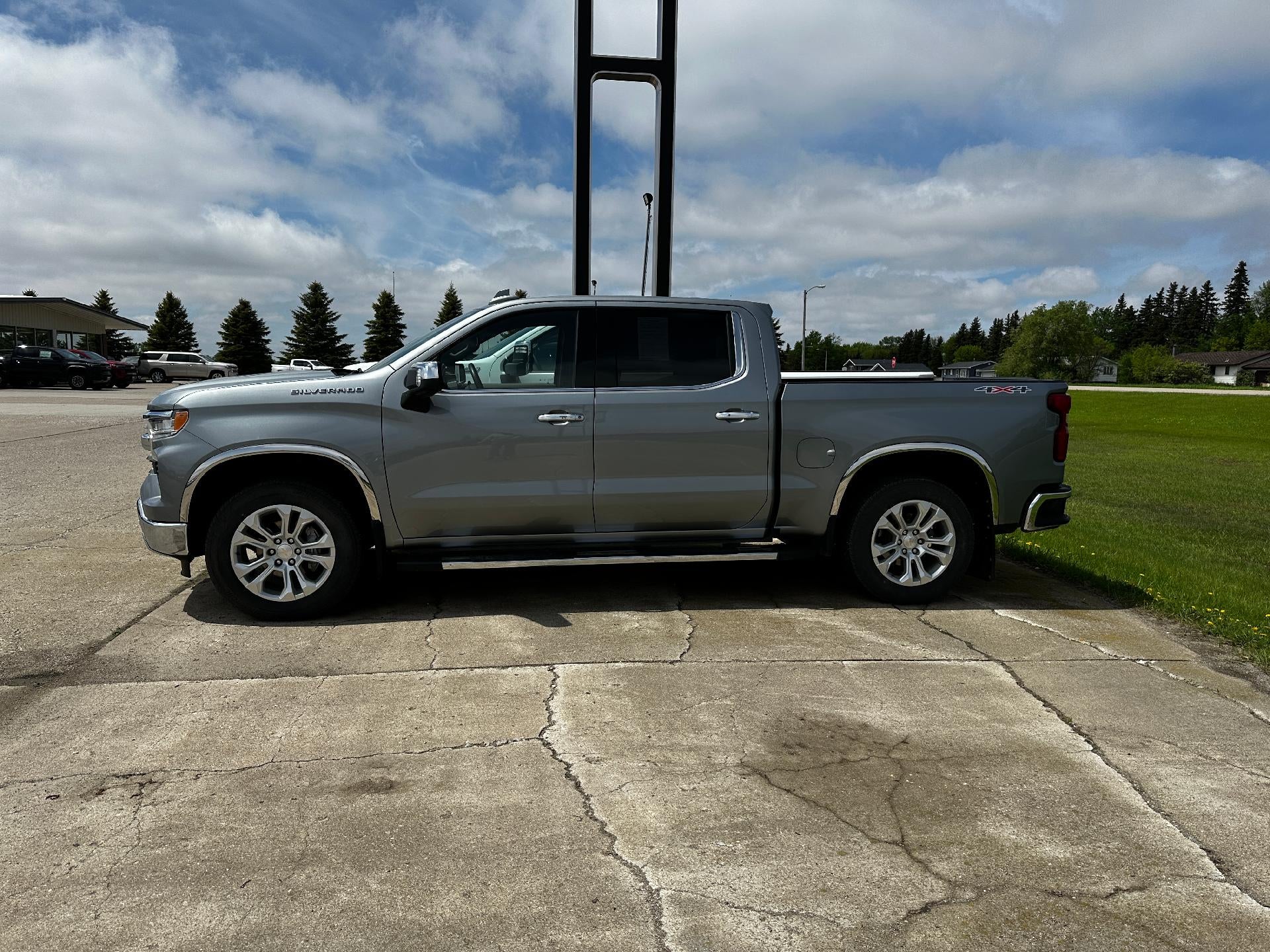 2023 Chevrolet Silverado 1500 LTZ