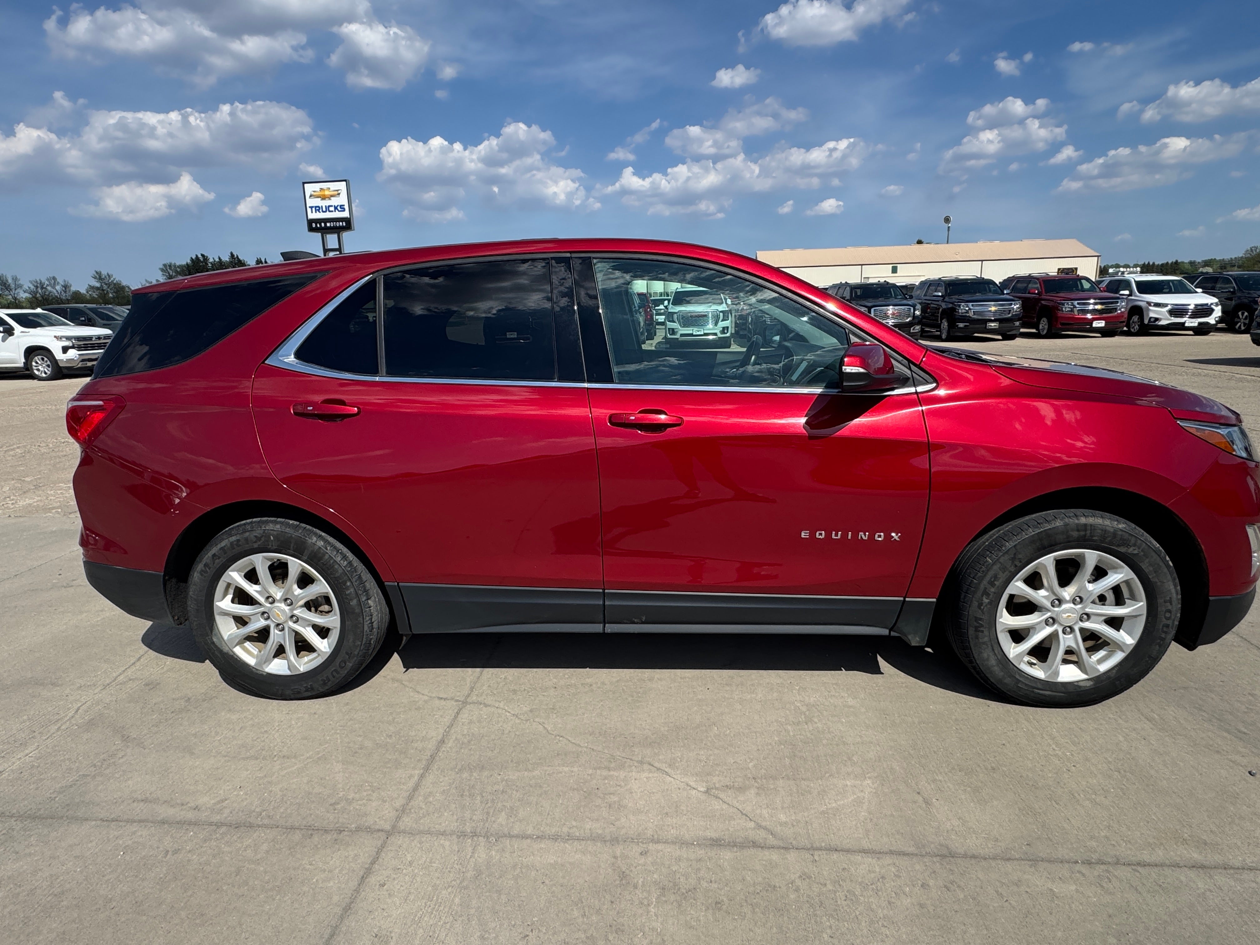 Used 2018 Chevrolet Equinox LT with VIN 2GNAXSEV7J6335661 for sale in Langdon, ND