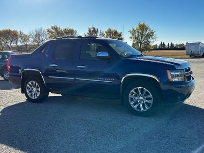 2013 Chevrolet Avalanche LS