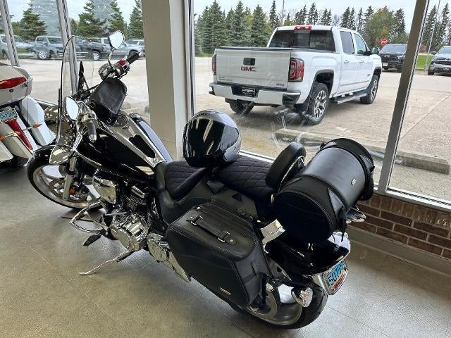 2010 YAMAHA MOTORCYCLE Base