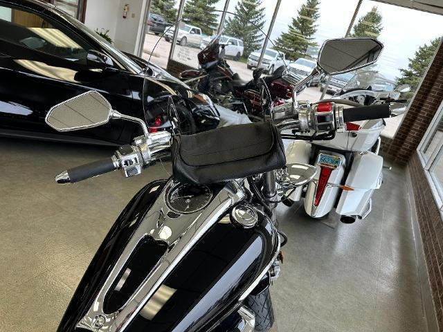 2010 YAMAHA MOTORCYCLE Base